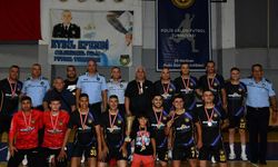 4’üncü Eybil Efendi Polis Salon Futbol Turnuvası’nın şampiyonu Girne Polis Müdürlüğü takımı oldu