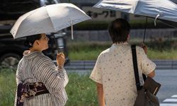 Japonya'da termometreler 40 dereceyi gösterdi, tarihi sıcaklık alarmı verildi