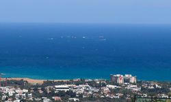 Girne açıklarında yolcu gemisi su alıyor: Yaklaşık 270 kişi gemide