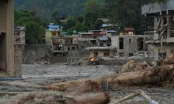 Nepal'de bir baraj daha patladı!