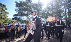 Gemi kazasında ölen uzman çavuş Fahri Ateş’in cenazesi Mersin'de defnedildi