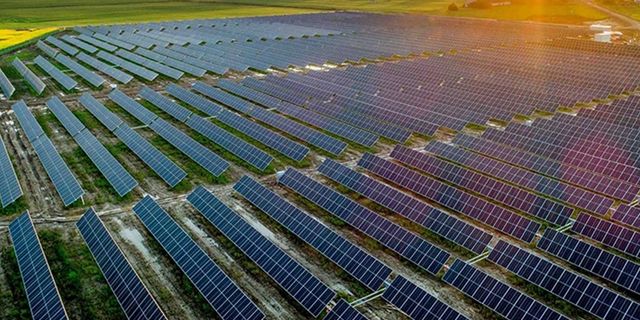 Güney Kıbrıs'ta büyük bir güneş enerjisi parkı kuruluyor