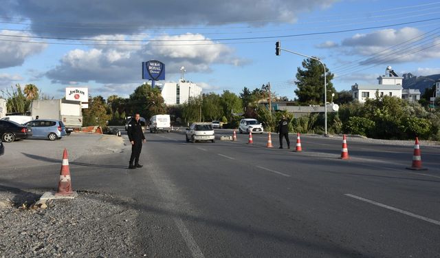 Alsancak Karaoğlanoğlu Caddesi’ni kullanacak sürücüler dikkat