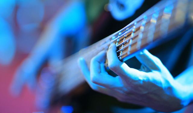 Müzik izinleri askıda: Yayın yapan işletmelere yasal işlem