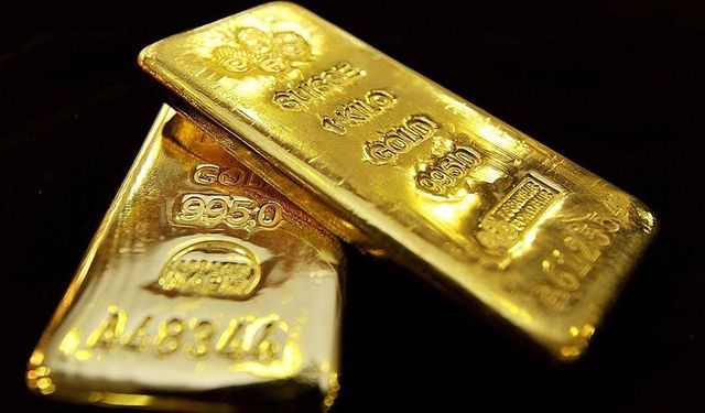 Altının ons fiyatı 2 bin 464 doları aşarak rekor kırdı
