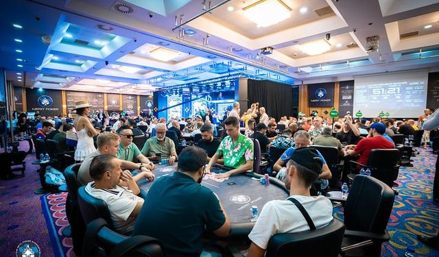 Merit Poker için 3 bin turist geldi