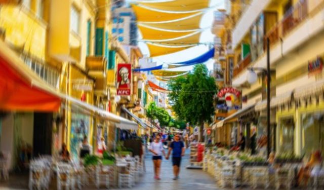 Güney Kıbrıs’a ilk sekiz ayda giden turistlerin sayısı 3 milyonu aştı
