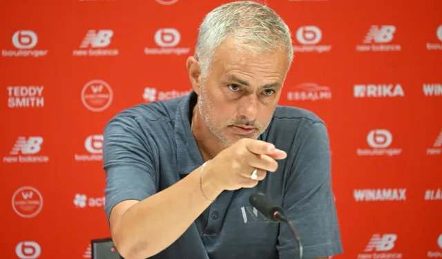 Mourinho, AZ Alkmaar yenilgisini üstlendi: 'Sorumlusu benim'