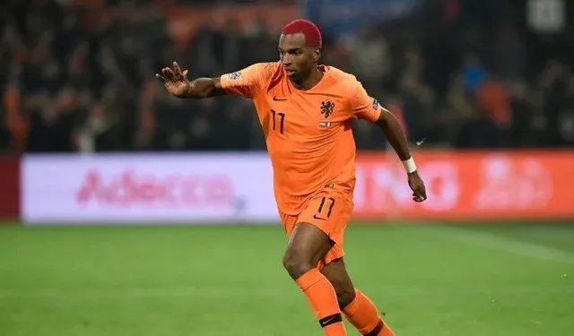 Ryan Babel futbolu bıraktı