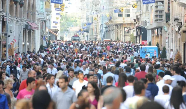 Türkiye'nin nüfusu yükseldi