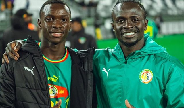 Fenerbahçe'nin ilk transferi Amara Diouf, İstanbul'a geldi