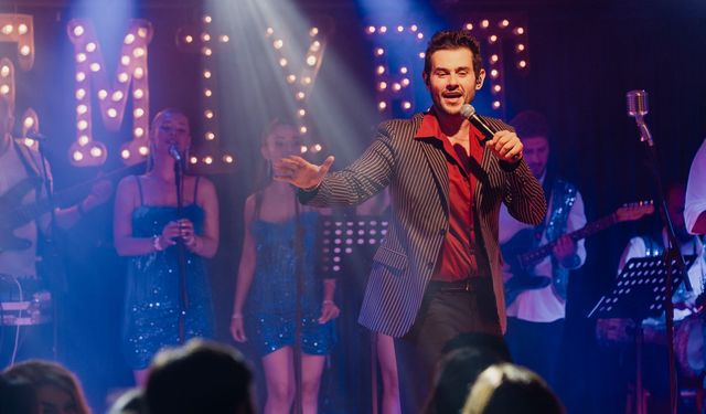 Cem Belevi’den “Cemiyet Gazinosu” İle Kıbrıs Çıkartması