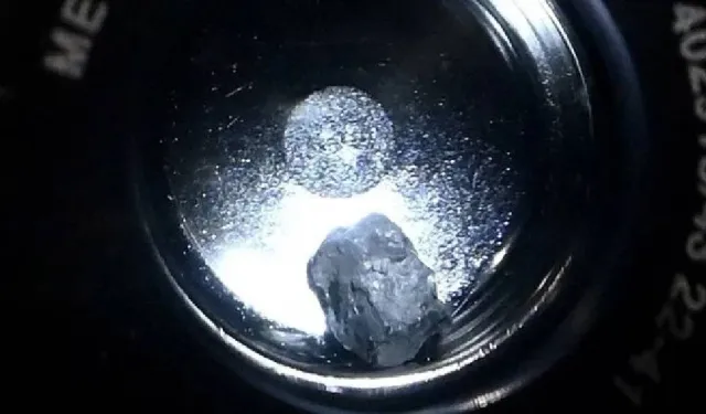 Güneş'ten daha eski: NASA'nın uzay aracı "yıldız tozu" getirdi