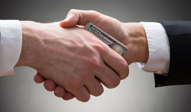 Rumların neredeyse tamamı yolsuzluğun her yerde olduğunu düşünüyor