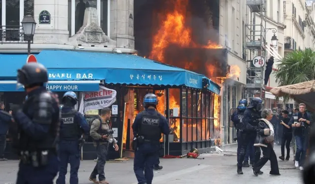 Fransa'da Macron karşıtı gösterilerde polisle protestocular çatıştı
