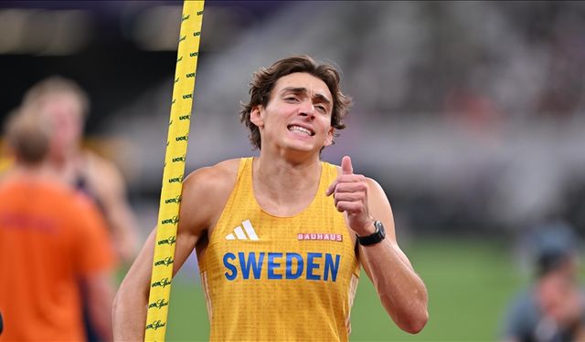 Sırıkla atlamacı Duplantis, 14. dünya rekorunu kırdı