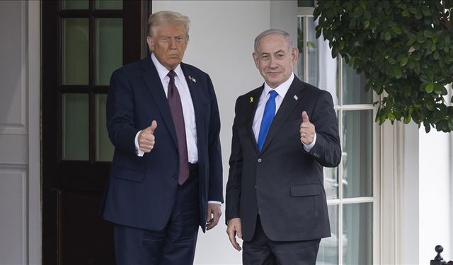 Trump, Netanyahu'yu Beyaz Saray'da kabul etti