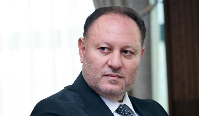 Öztürkler: Bayrak ve poster yakmak çözüm değil, nefretin göstergesidir