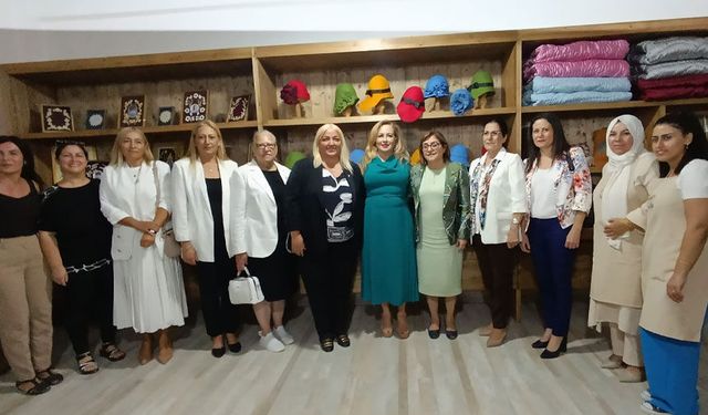 Sibel Tatar ve Fatma Şahin’den Pamuklu’da El Sanatları Atölyesi Ziyareti