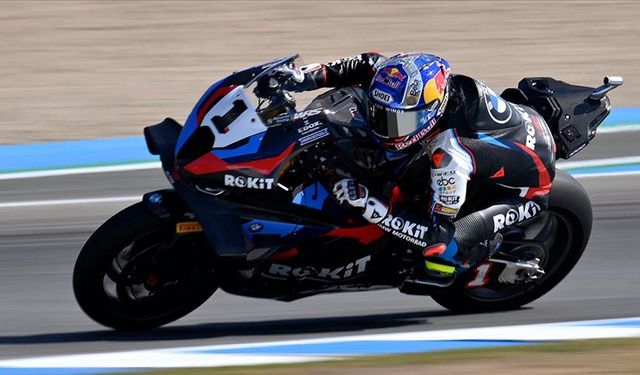 Toprak Razgatlıoğlu, İspanya'daki ilk yarışta ikinci oldu