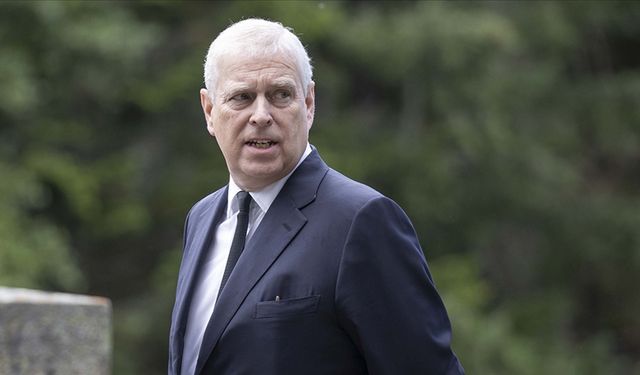 İngiltere Kralı Charles, kardeşi Prens Andrew'un ünvanlarını geri aldı