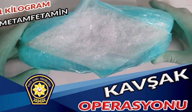 Kavşak Operasyonu: 1 kilo uyuşturucunun piyasaya sürülmesi engellendi!