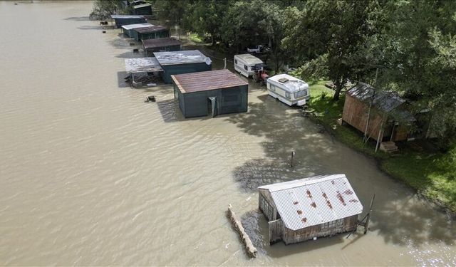 Güney Afrika'daki sellerde 37 kişi yaşamını yitirdi