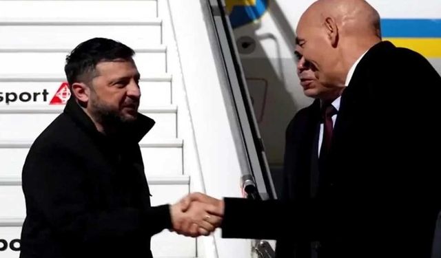 Zelenskiy Güney Kıbrıs'a geldi