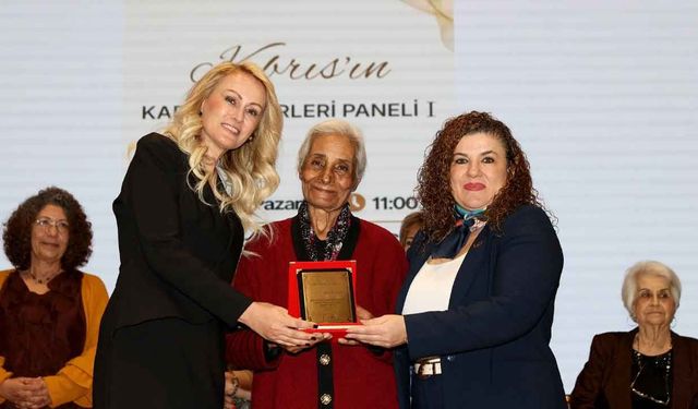 Nilden Bektaş Erhürman, Kıbrıs’ın Kadın Değerleri Paneli’ne katıldı