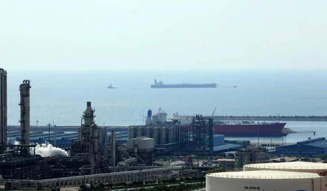 İsrail: İran'ın ulusal altyapısını vurmaya devam edeceğiz