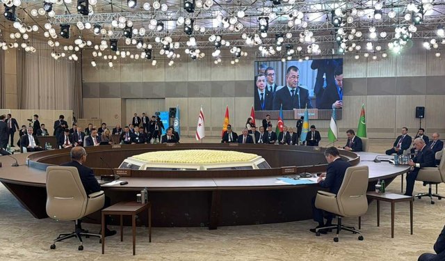 Bakü'de TDT toplantısı