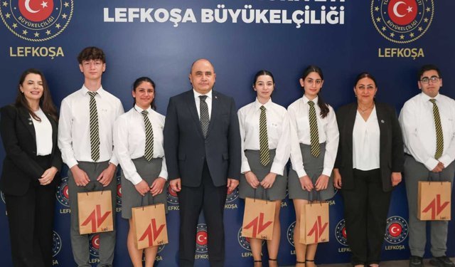 Başçeri, Türk Maarif Koleji öğrencilerini kabul etti