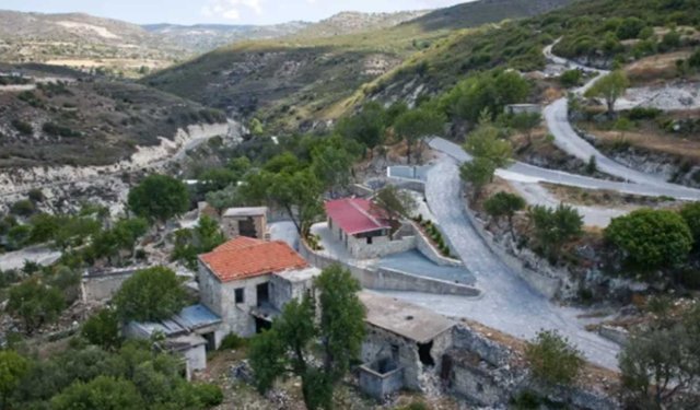 Terk edilmiş köyde sessiz arazi operasyonu: 94 parsel satın aldı