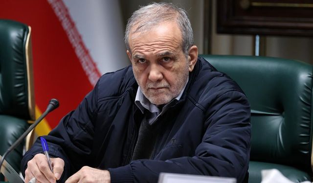 İran Cumhurbaşkanı: Müzakerelerden söz etmek teslim olmak anlamına gelmiyor