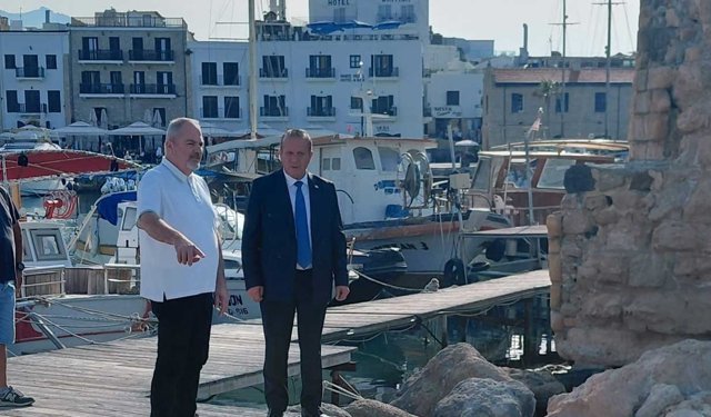 Ataoğlu, Girne Antik Limanı’nda yürütülen iskele yapım çalışmalarını inceledi