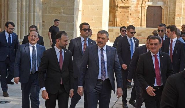 Oğuz ve Çiftçi, Selimiye Camisi’ni ziyaret etti
