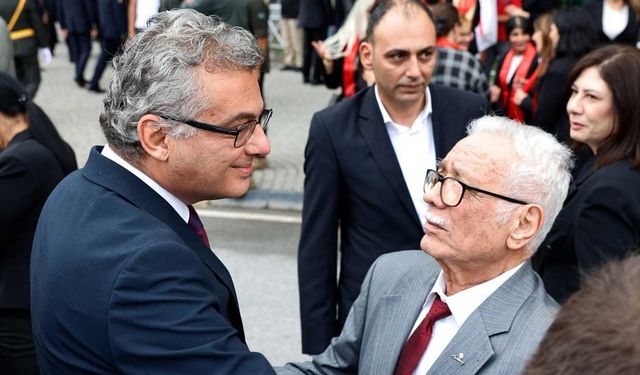 Erhürman: Cumhuriyet’in çağdaş değerleri yolumuzu aydınlatıyor