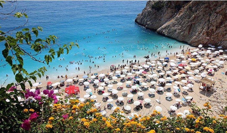 Güney Kıbrıs'ta turist sayılarında Mart ayında azalma