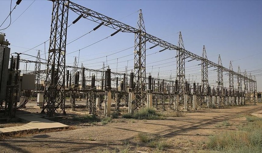 Karaman'ın doğusuna pazartesi üç saat elektrik verilemeyecek