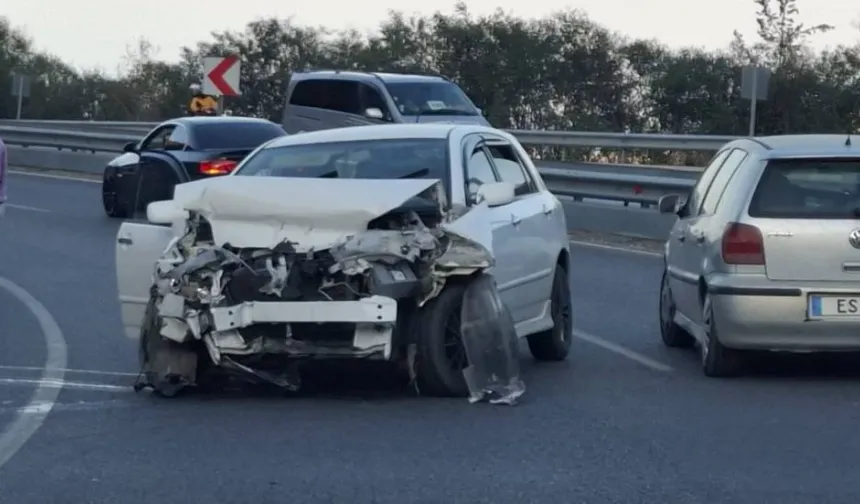 Bir kaza da Lefkoşa-Girne ana yolunda: Araç sürücüsü bariyerlere çarptı