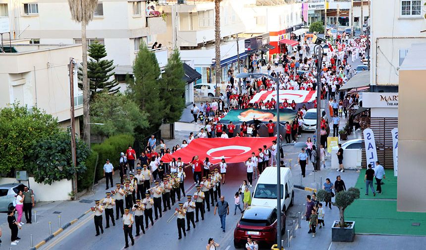 19 Mayıs Atatürk’ü Anma Gençlik ve Spor Bayramı törenlerle kutlanıyor