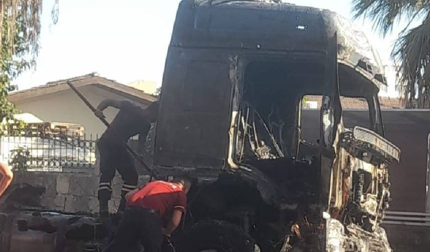 Balya yüklü tır alev aldı!
