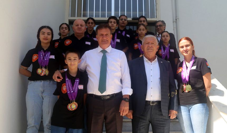 Arıklı: Milli takımın başarısı bizi gururlandırdı