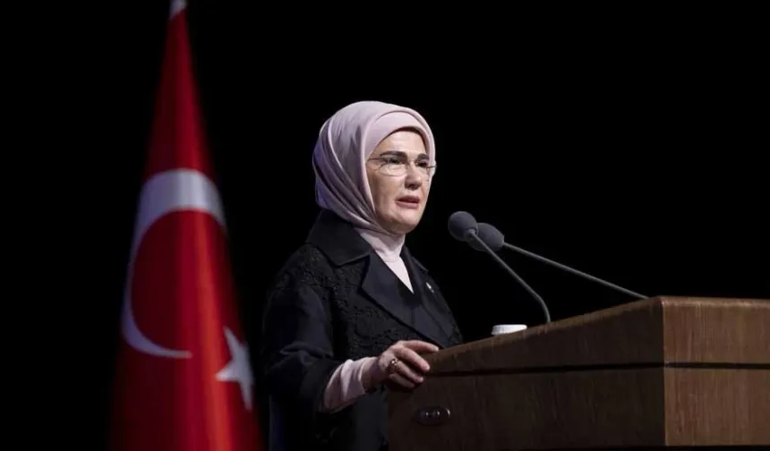 Emine Erdoğan'dan Melania Trump'a mektup