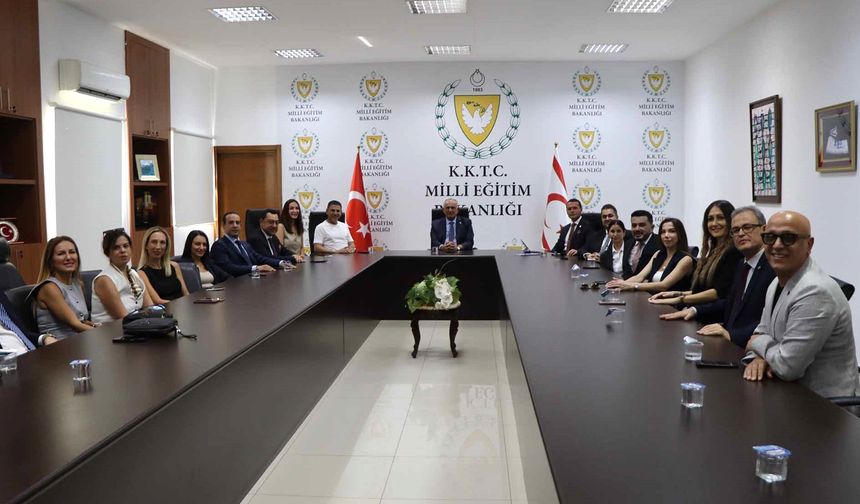 Çavuşoğlu: İş insanlarının eğitime katkısı önemli. 12 okulu hayırseverlerimizin desteğiyle yaptık