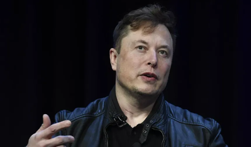 Elon Musk tarihe geçti: Dünyanın ilk 'yarım trilyoner'i oldu