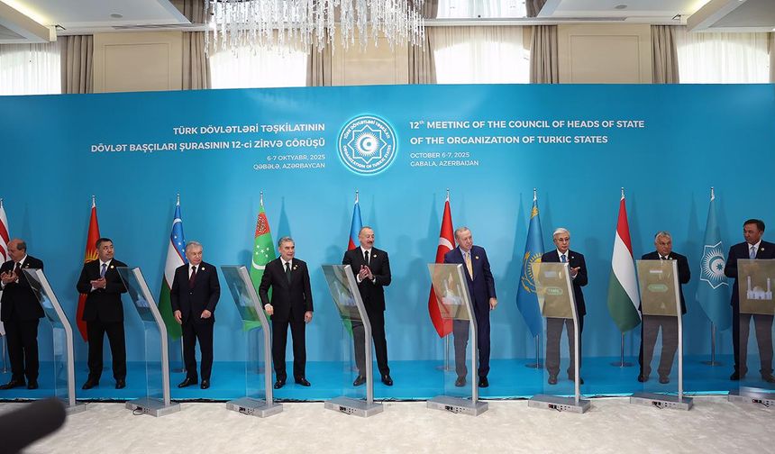 Aliyev, TDT ülkelerinin Azerbaycan'da ortak askeri tatbikat yapmasını önerdi