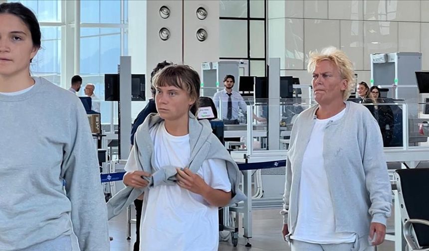 İsrail, Greta Thunberg dahil alıkonan 171 aktivisti daha sınır dışı etti