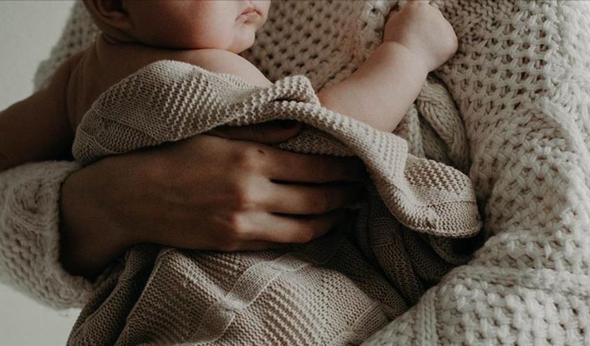 Anne sütü bebeği hastalıklara karşı yaşam boyu koruyor
