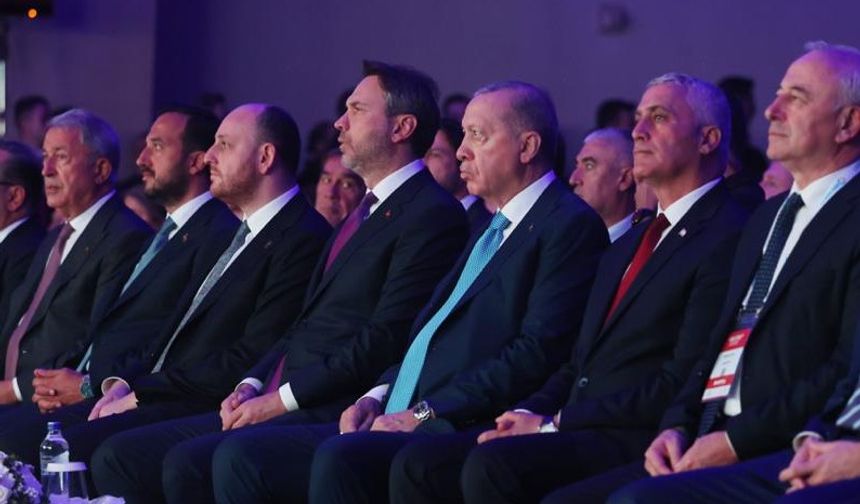 Amcaoğlu, İstanbul’da düzenlenen EVF 2025’e katıldı